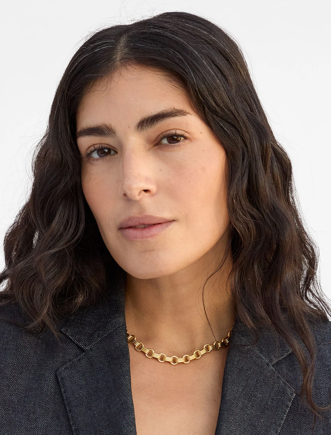 le story chain necklace in vintage gold