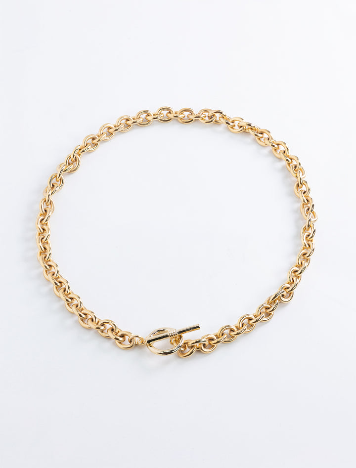 cable chain toggle necklace in gold