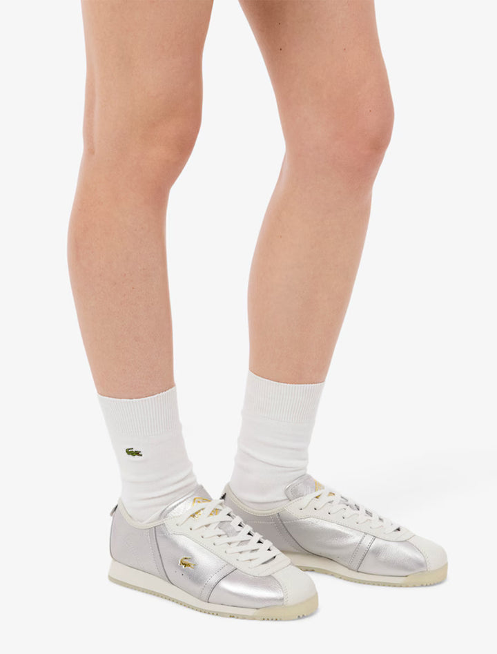 club low sneaker in white and silver