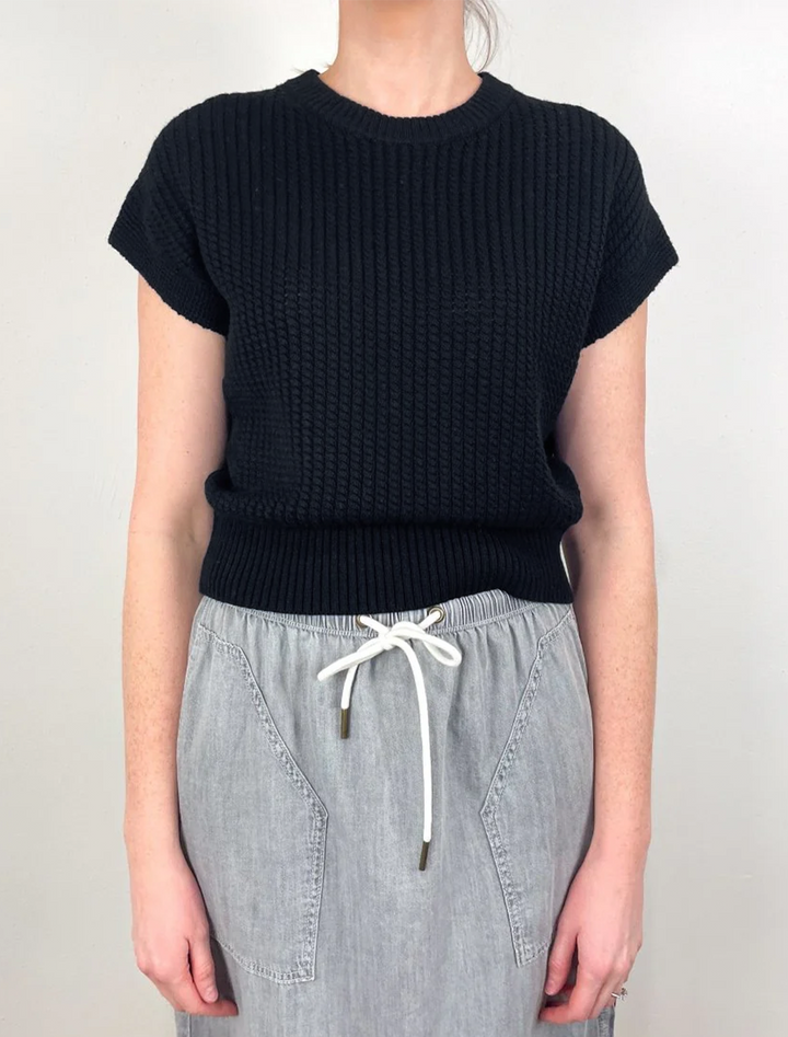 textured wedge sweater in black