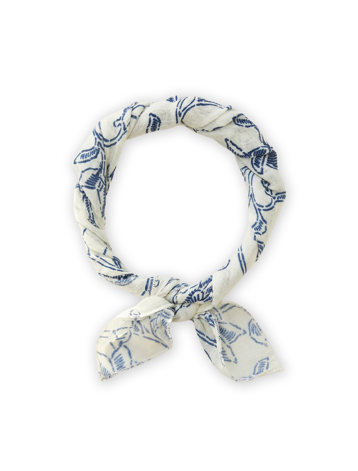 allan neck scarf in white fuji