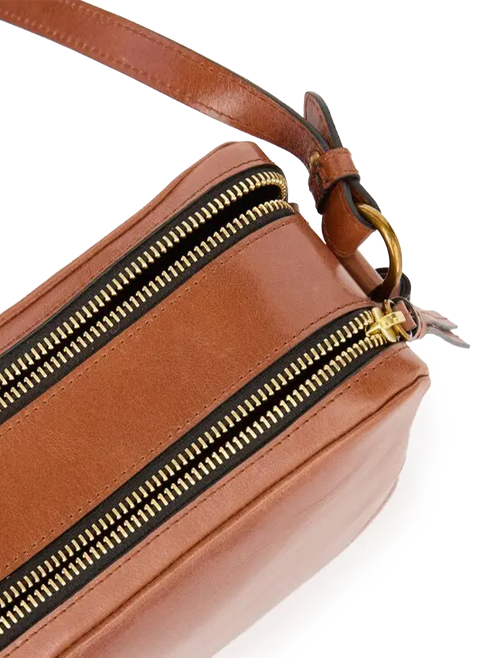 wardy camera bag in cognac