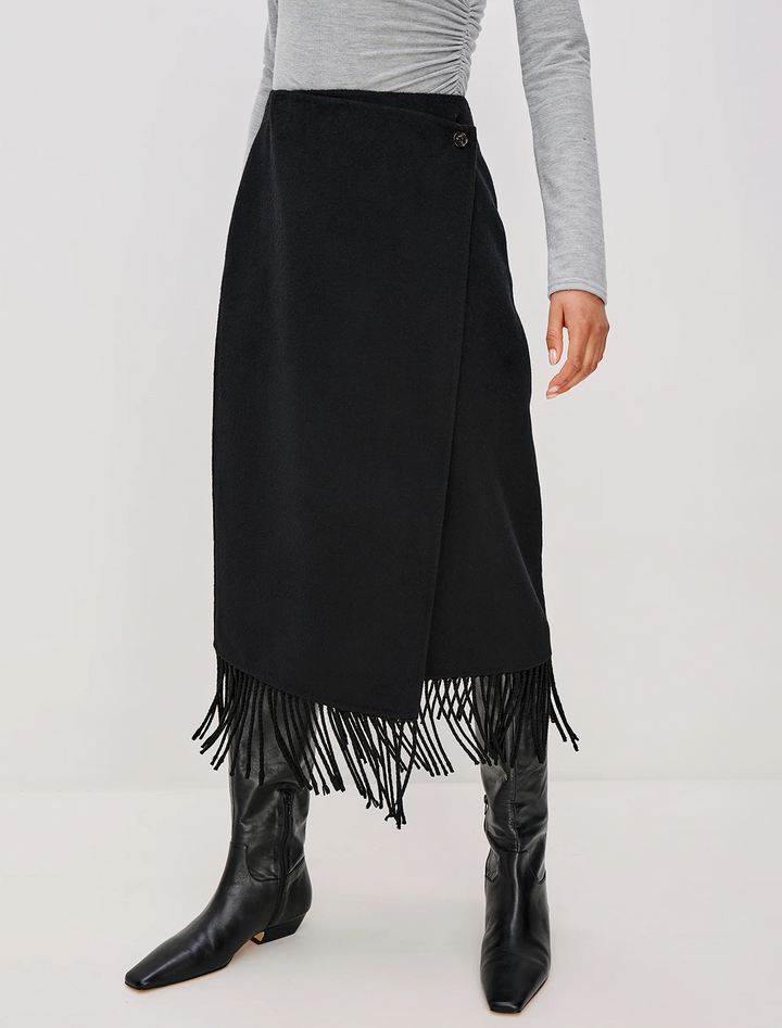 odette skirt in black