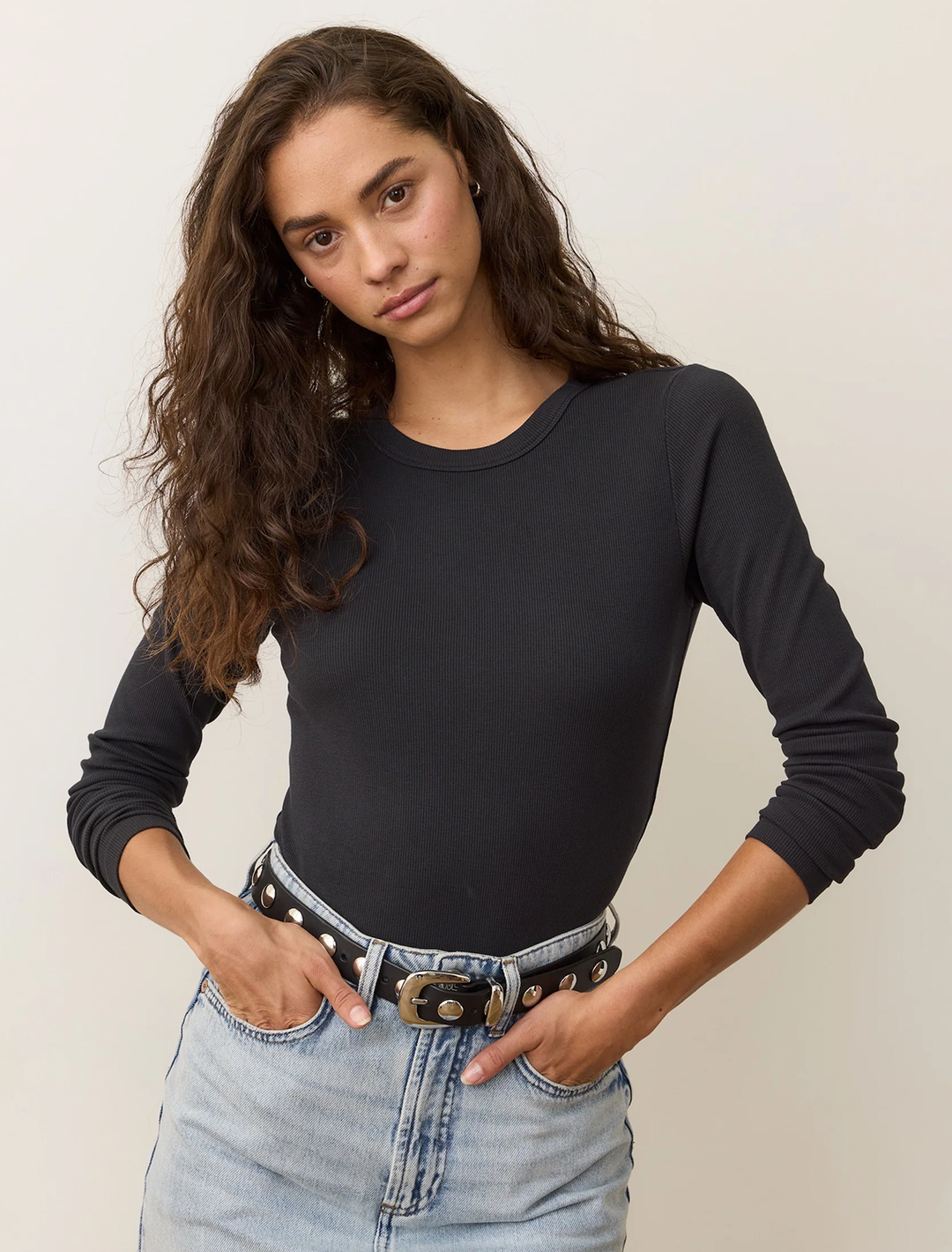 lexi long sleeve crew tee in black