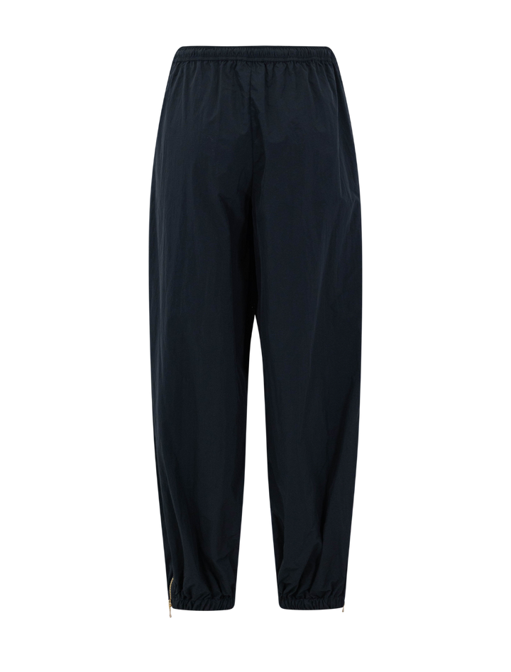 mariko jogger with zipper in black