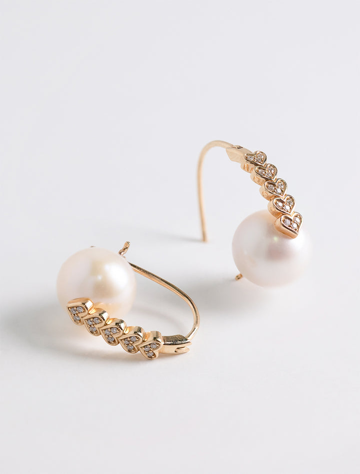 10mm freshwater pearl tiny hearts bead earrings