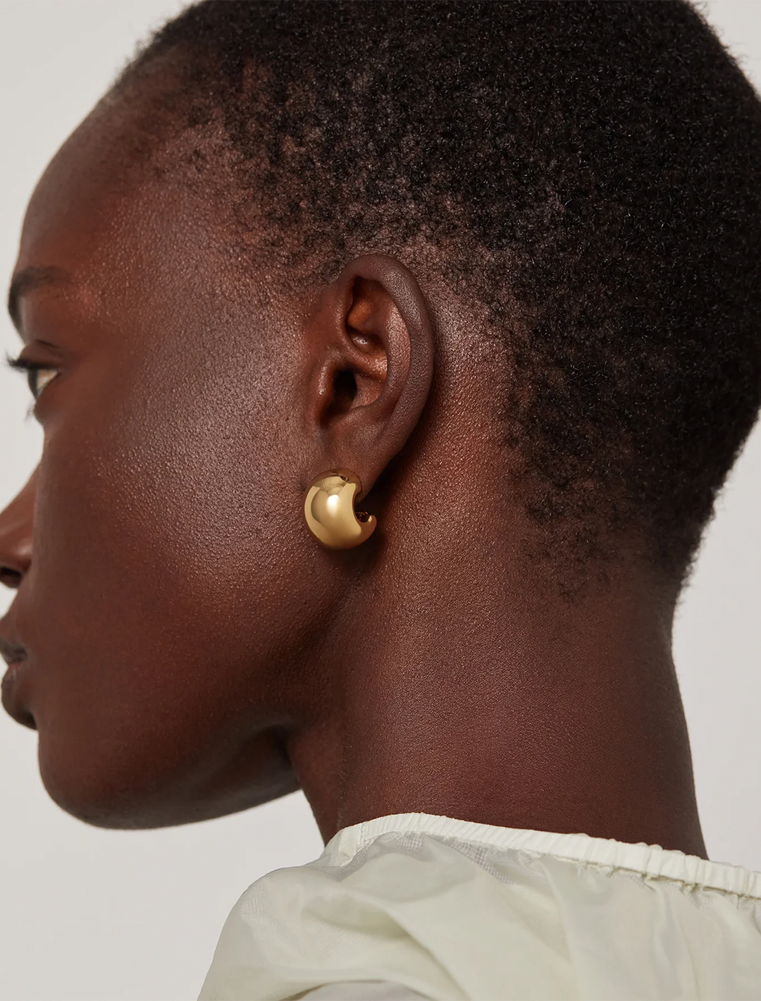 small gemma hoops in gold
