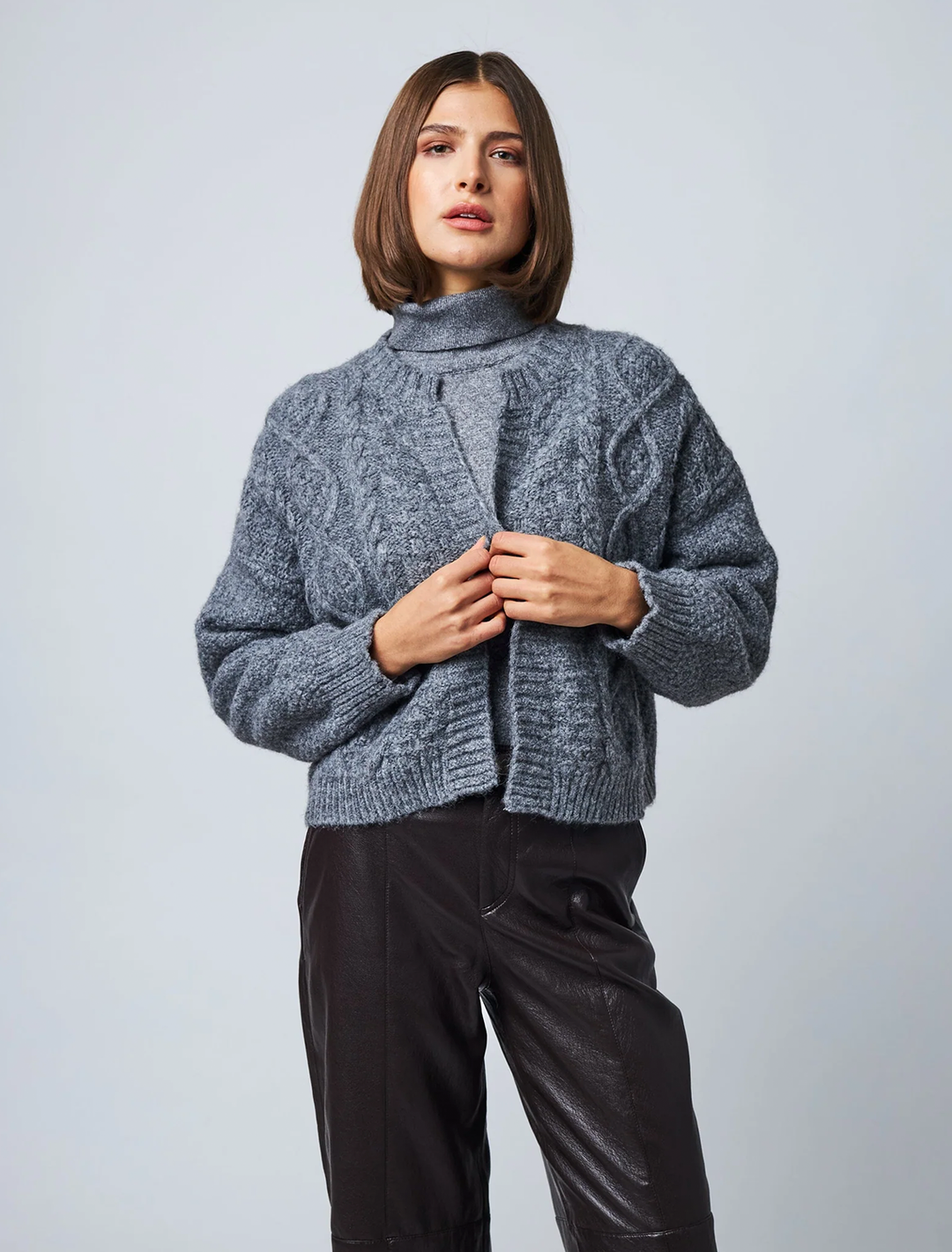amabella cardi in rocky slate