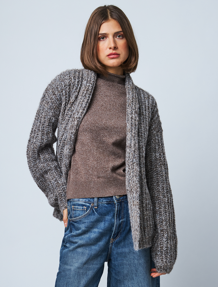 betty cardi in rich gravel