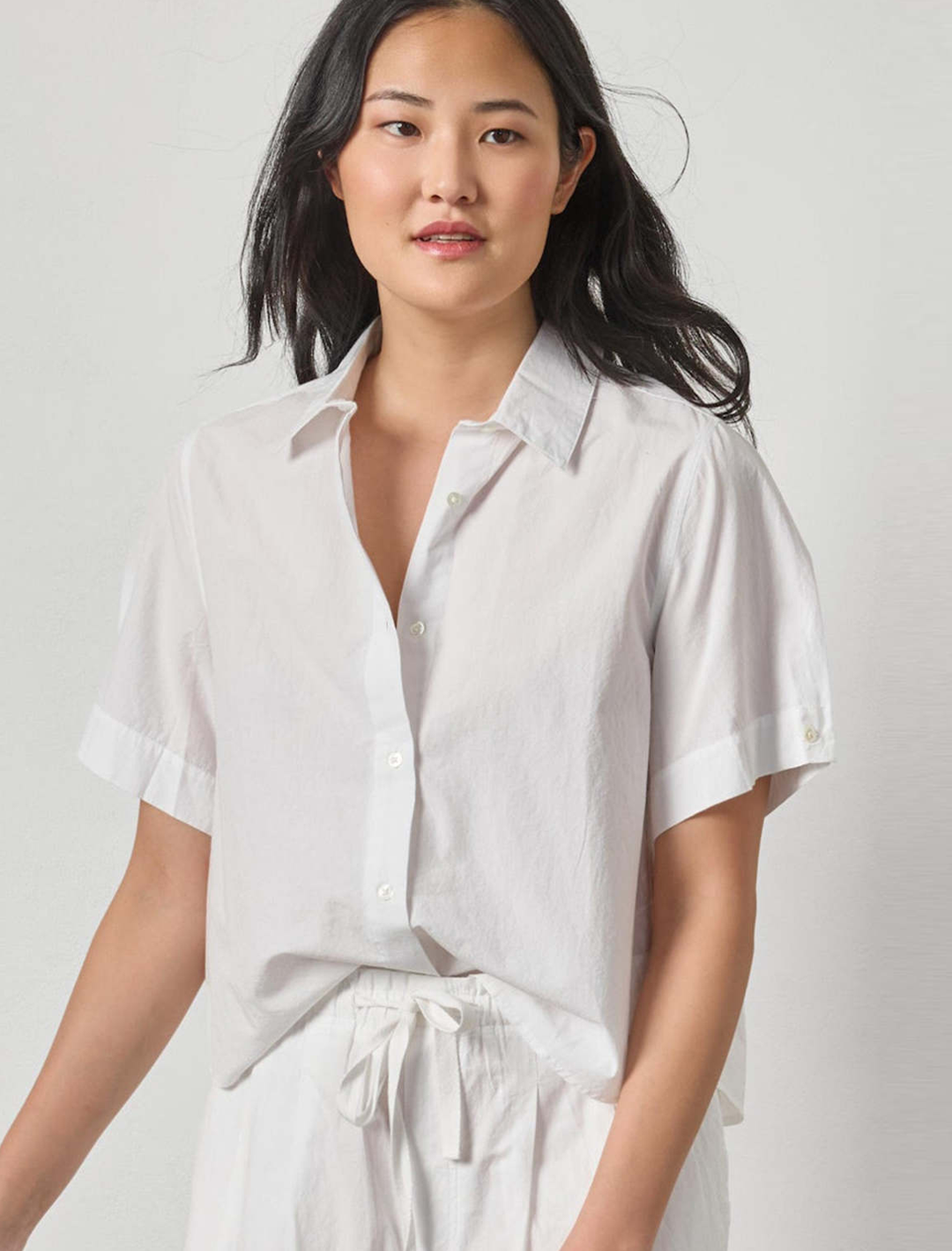 folded sleeve button down in white
