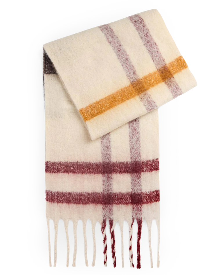 isla tartan boucle scarf in ecru tartan