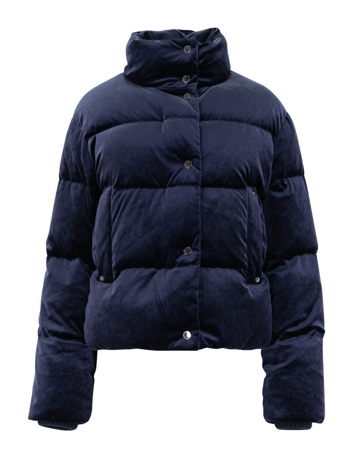 oliva in navy