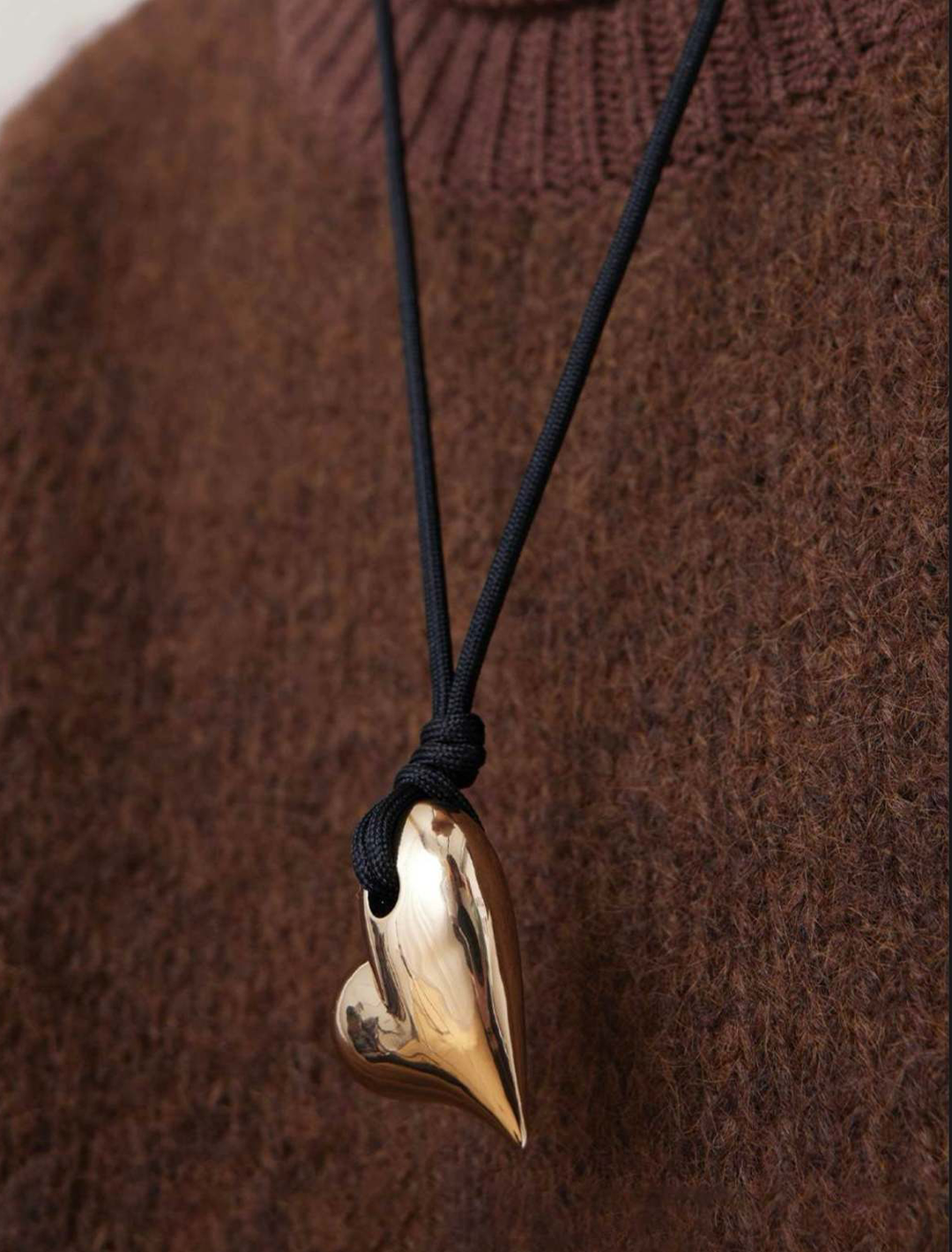 art heart on a string necklace in gold
