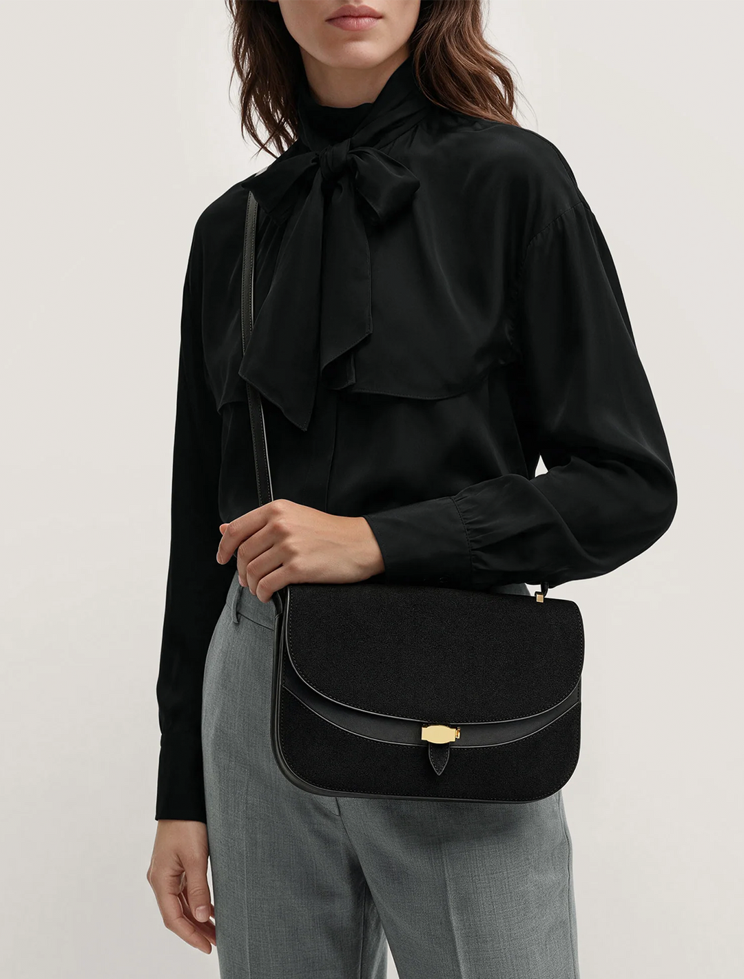 dash saddle bag in black leather