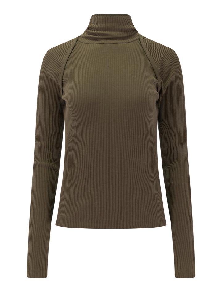 shrug layer turtleneck in kalamata