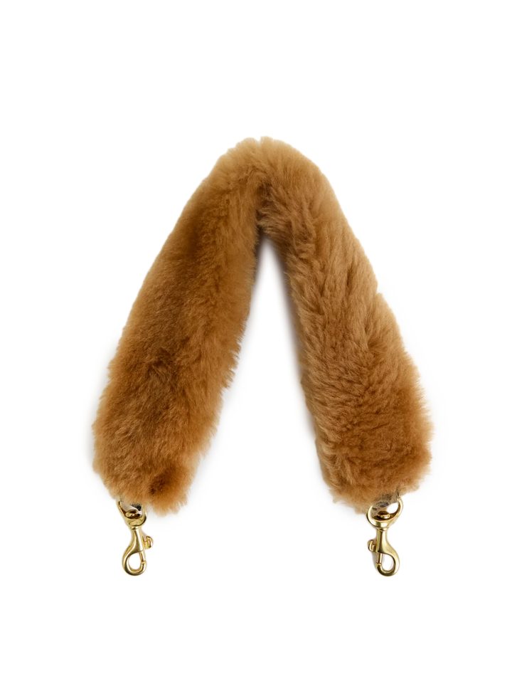 shortie strap in teddy shearling