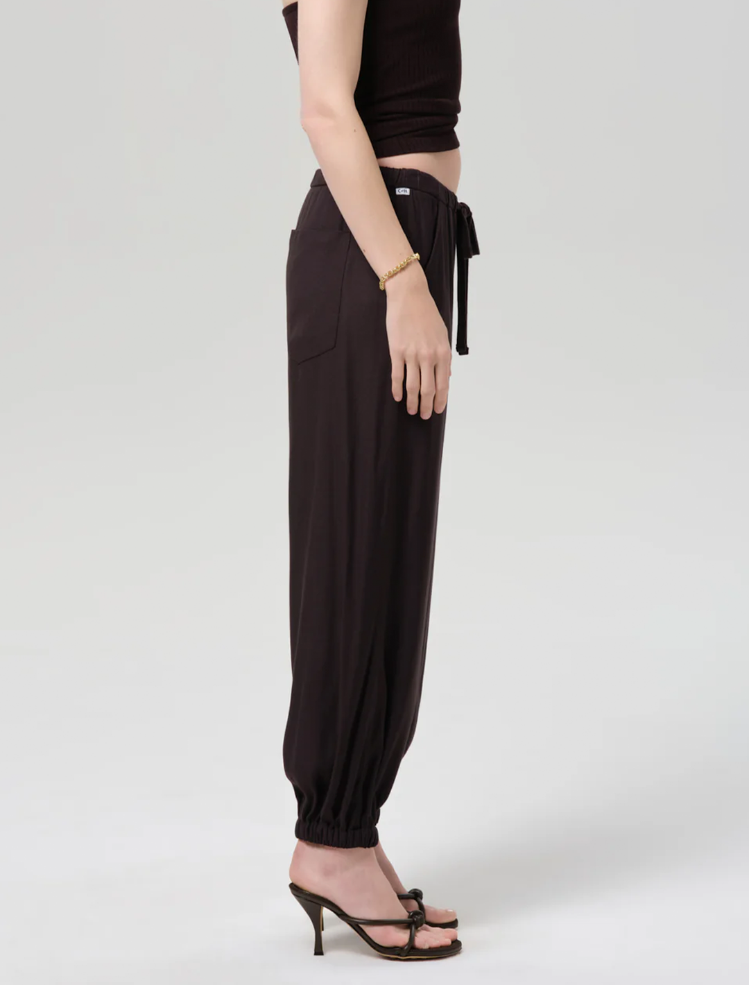 bubble pull on pant in brown