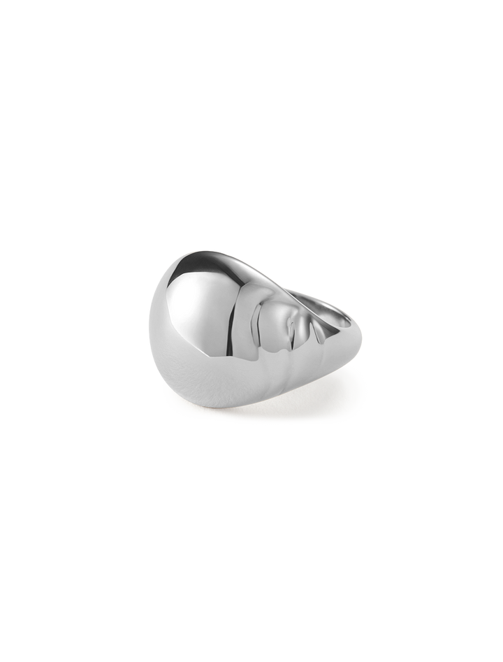 nelle ring in platinum