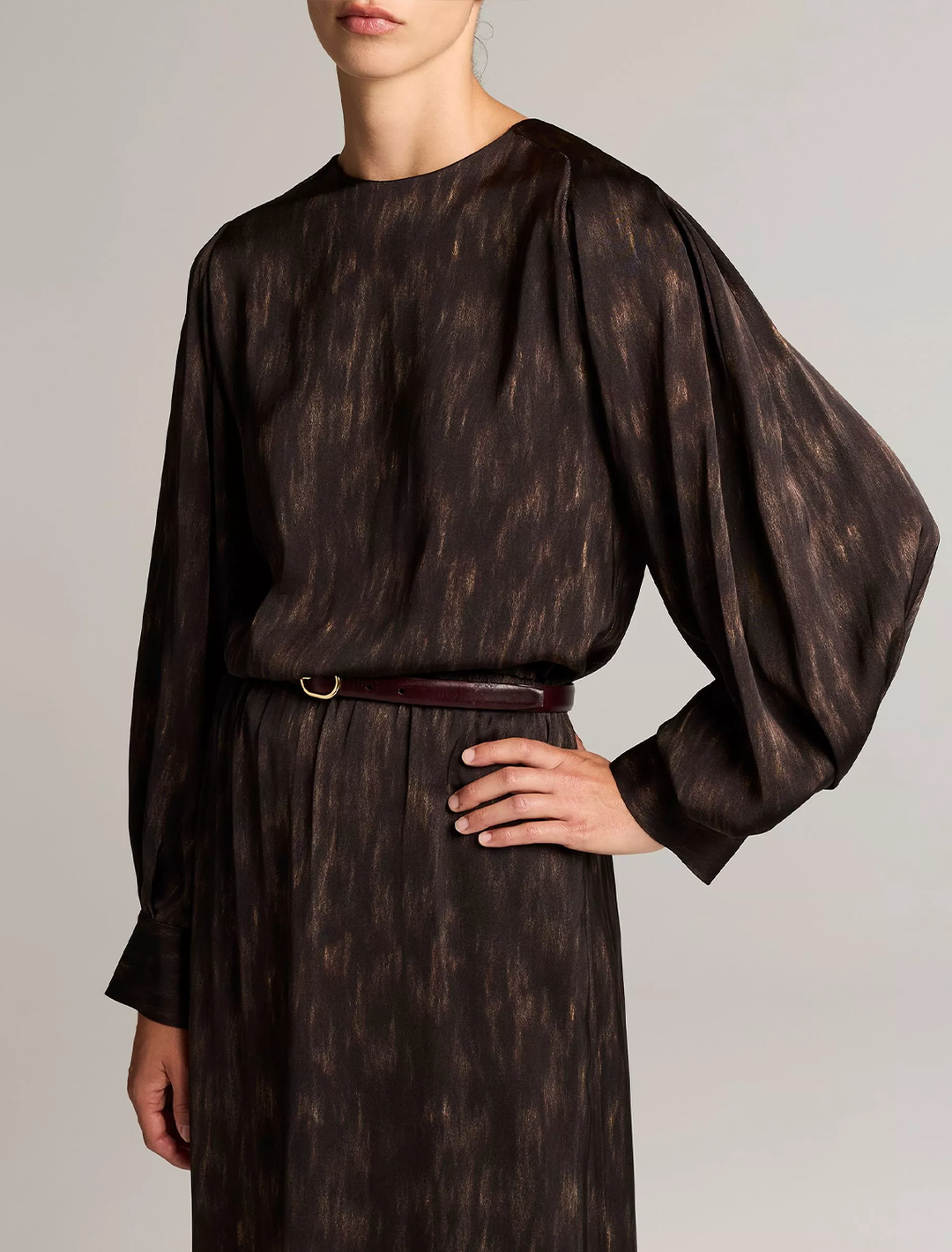 raglan tie neck top in cinderwood