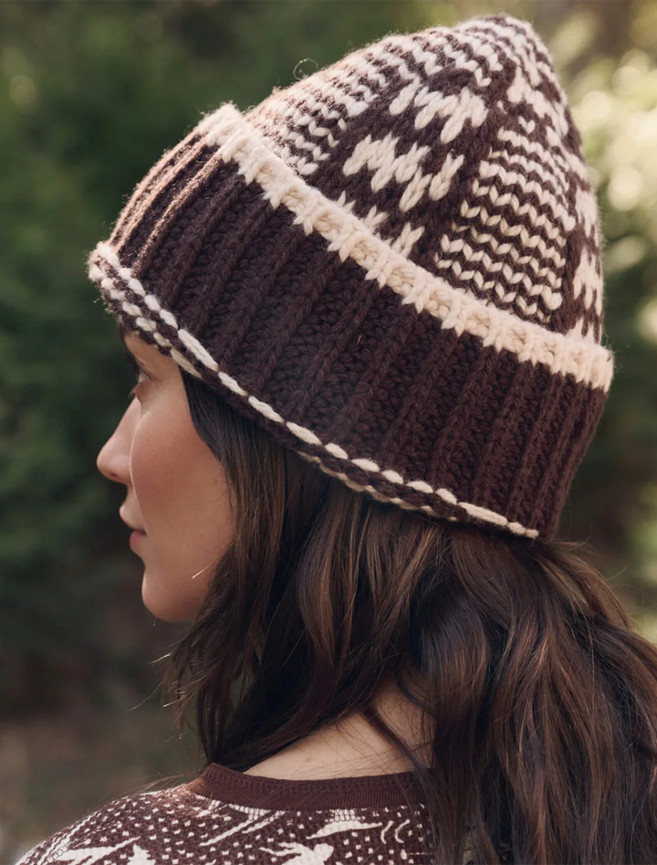 chalet beanie in walnut and cream