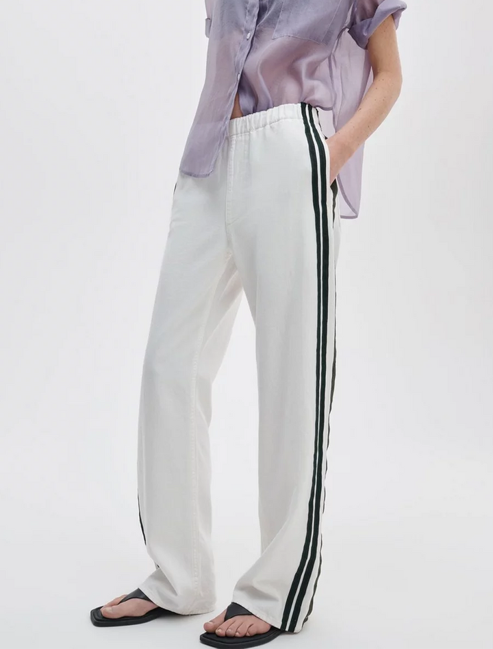 logan pull on track pant in white sport