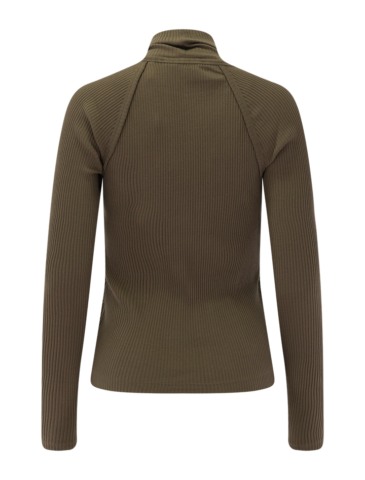 shrug layer turtleneck in kalamata