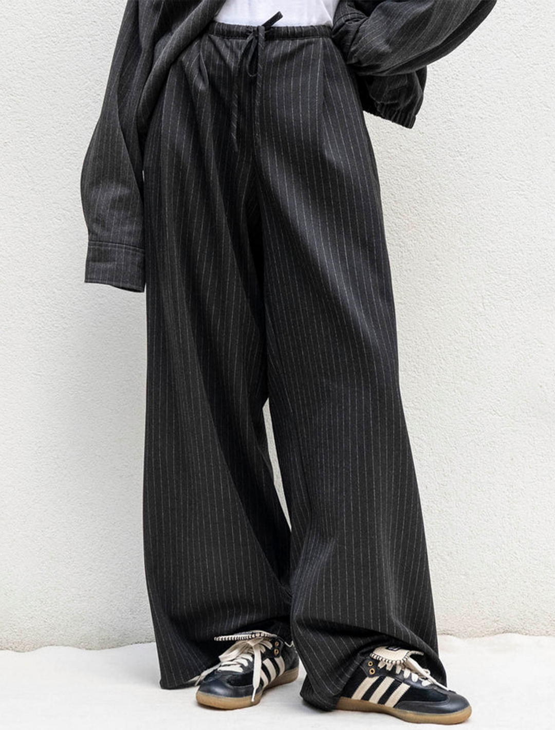 valerie pinstripe pant in charcoal