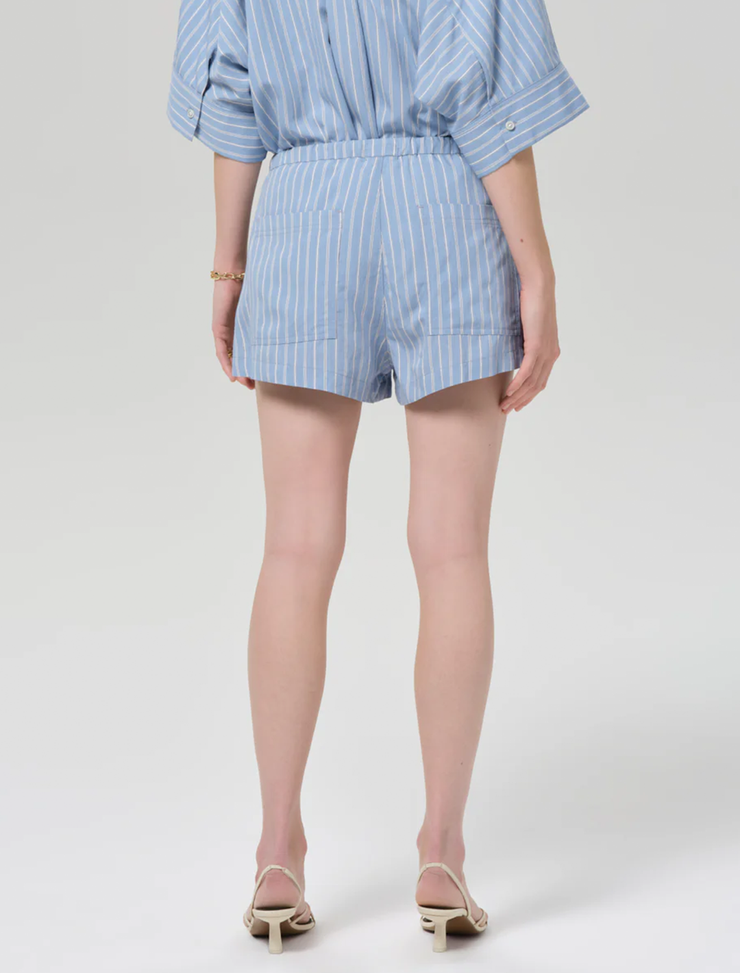 este drawstring short in capri stripe