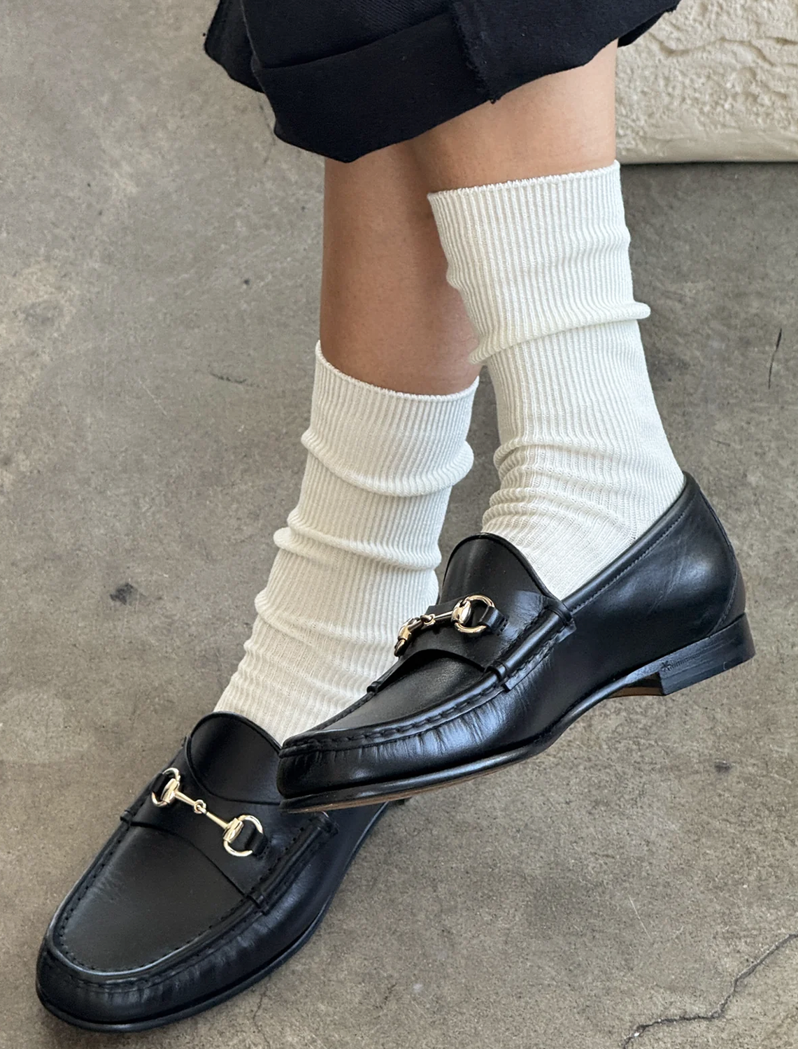 crisp step socks in white
