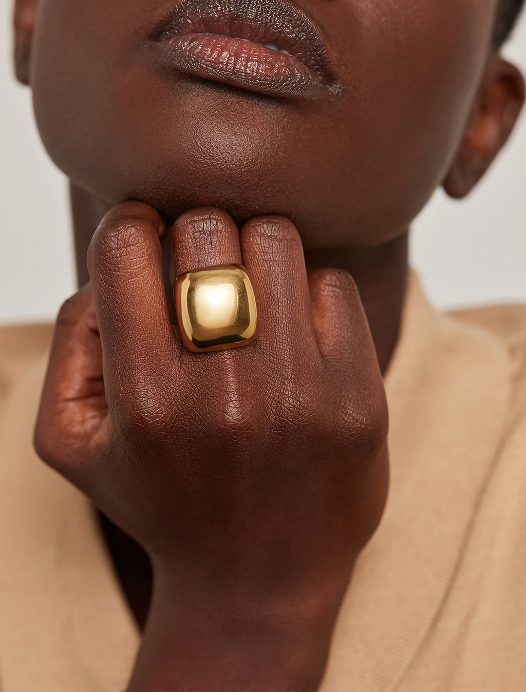 tate ring in gold