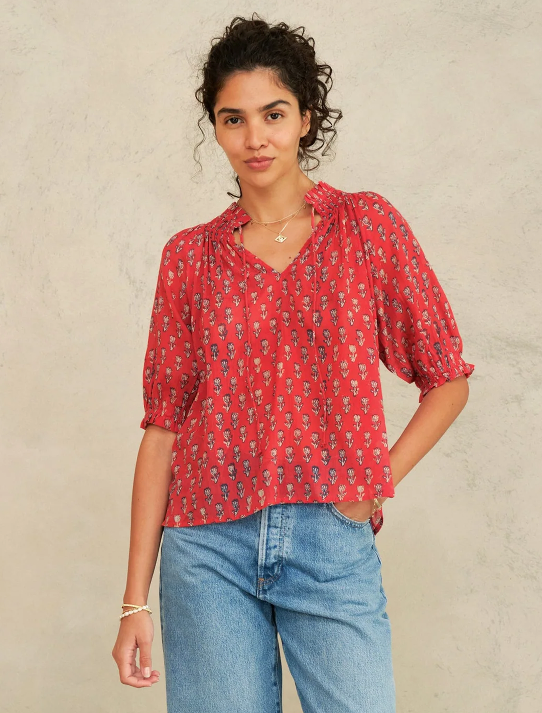 ari print short sleeve top in red
