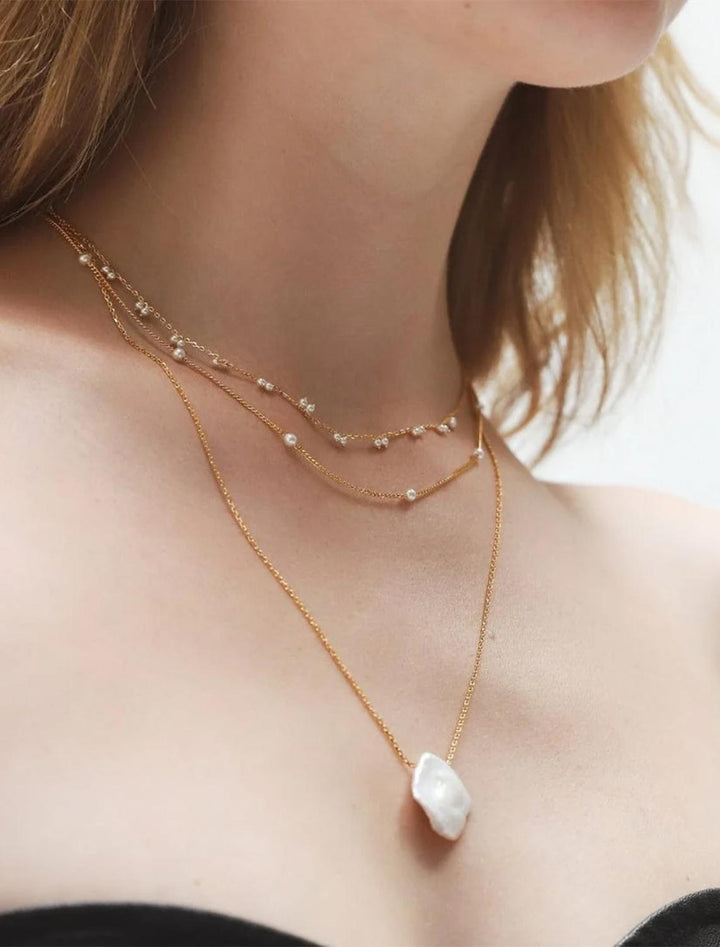 chain necklace with pearl accents