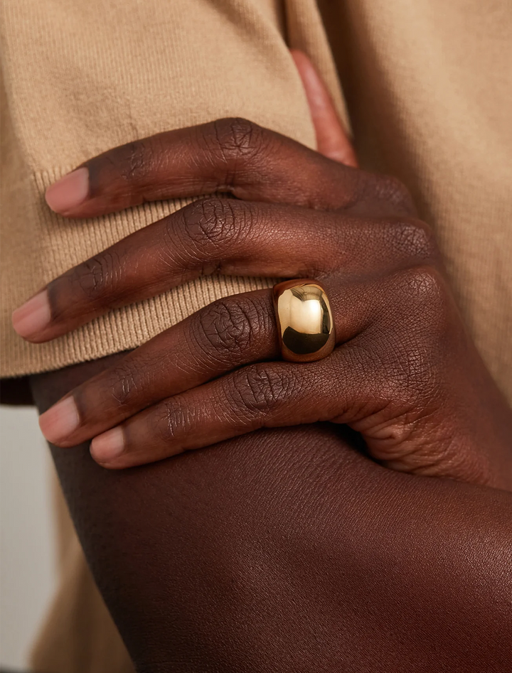tate signet ring in gold