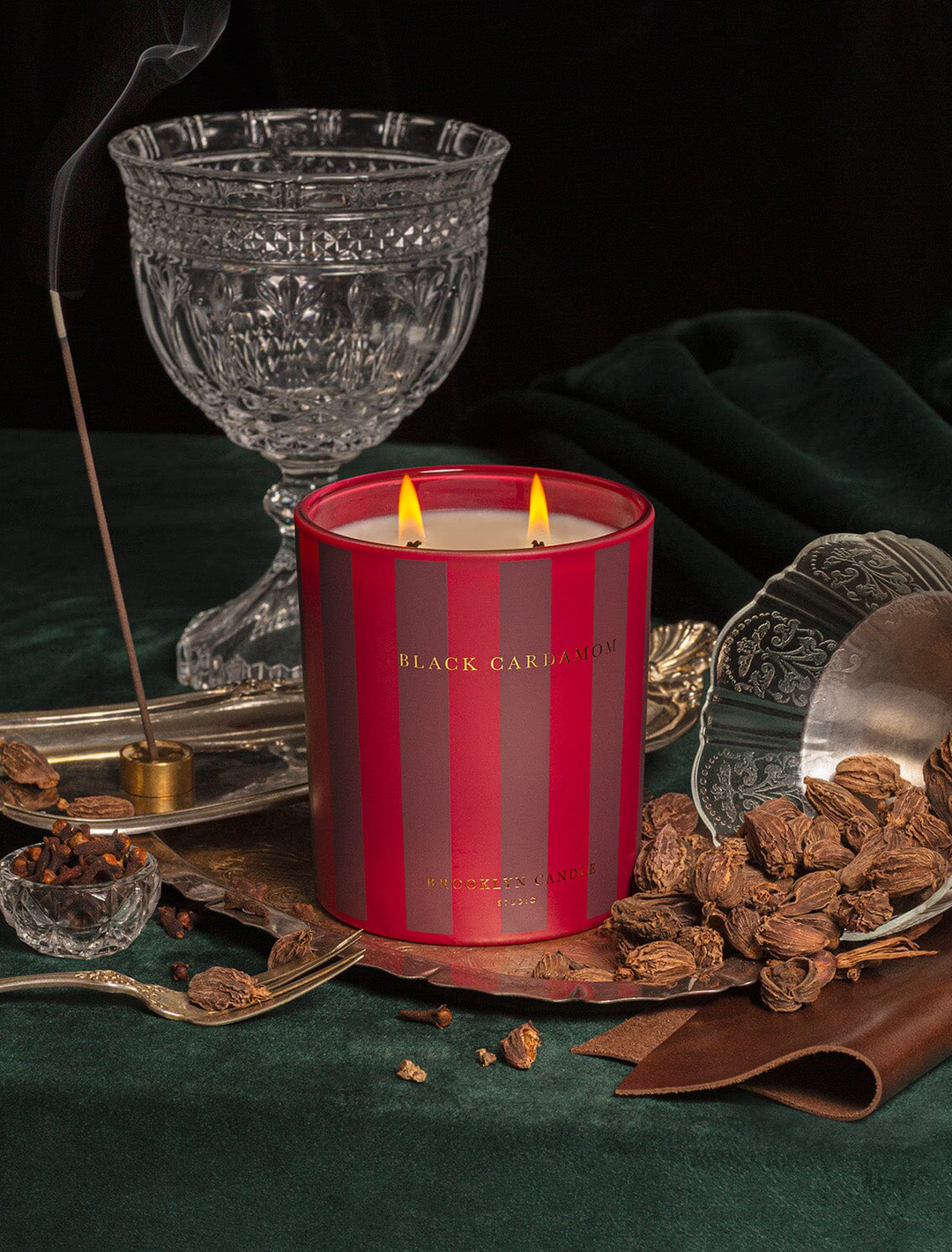 black cardamom candle