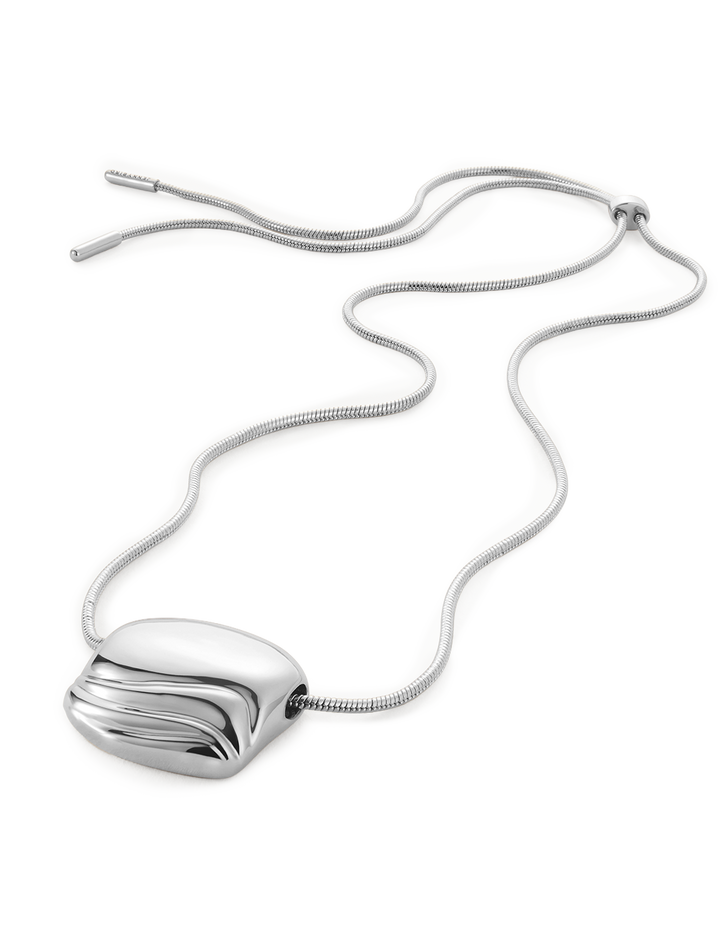 rue pendant necklace in silver