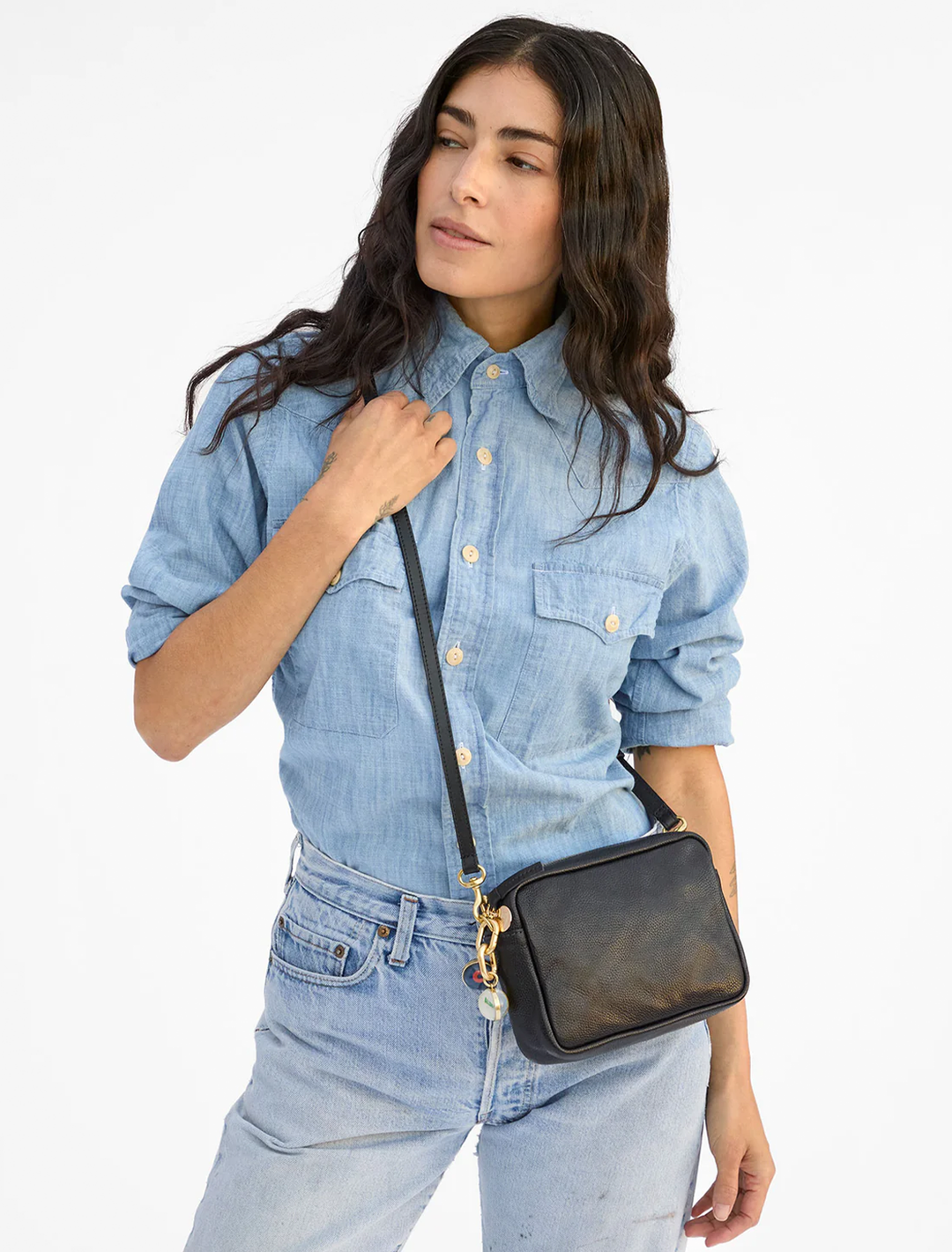 midi sac in black petit caviar