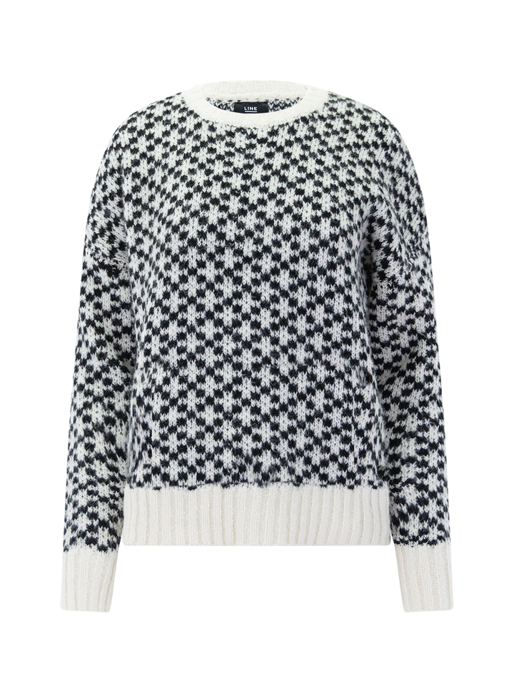 luella in winter honeycomb