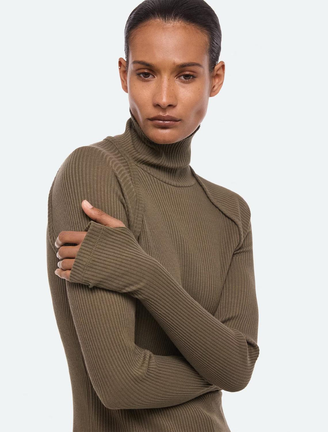 shrug layer turtleneck in kalamata