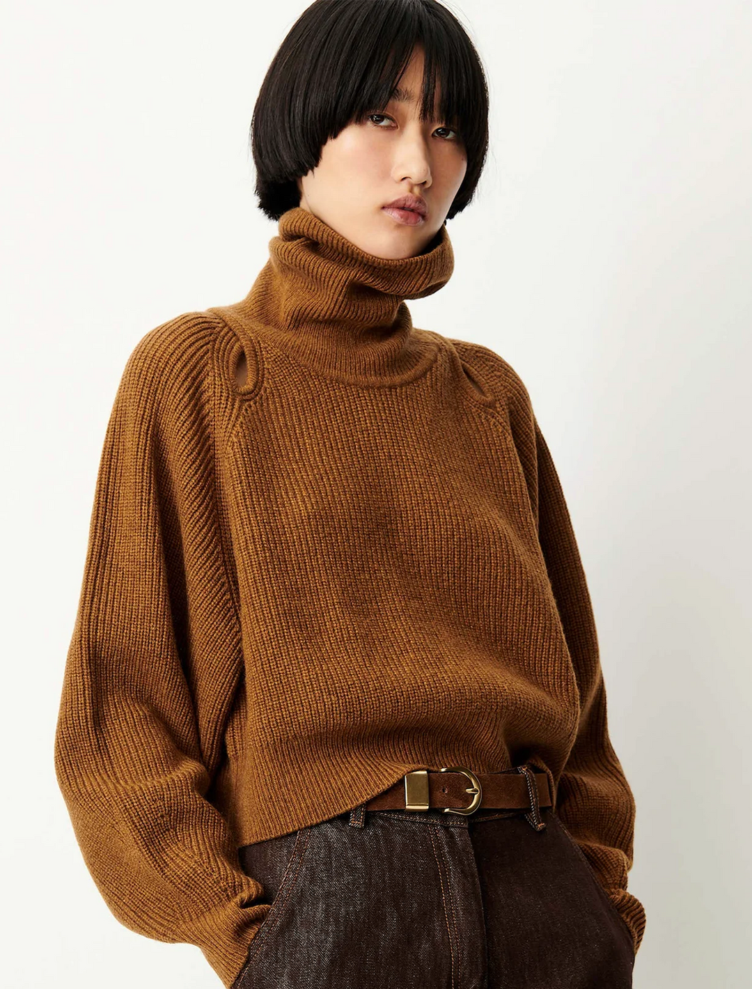 yinga sweater in moss