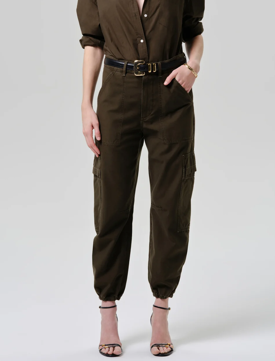 ciela bubble hem utility pant in moss