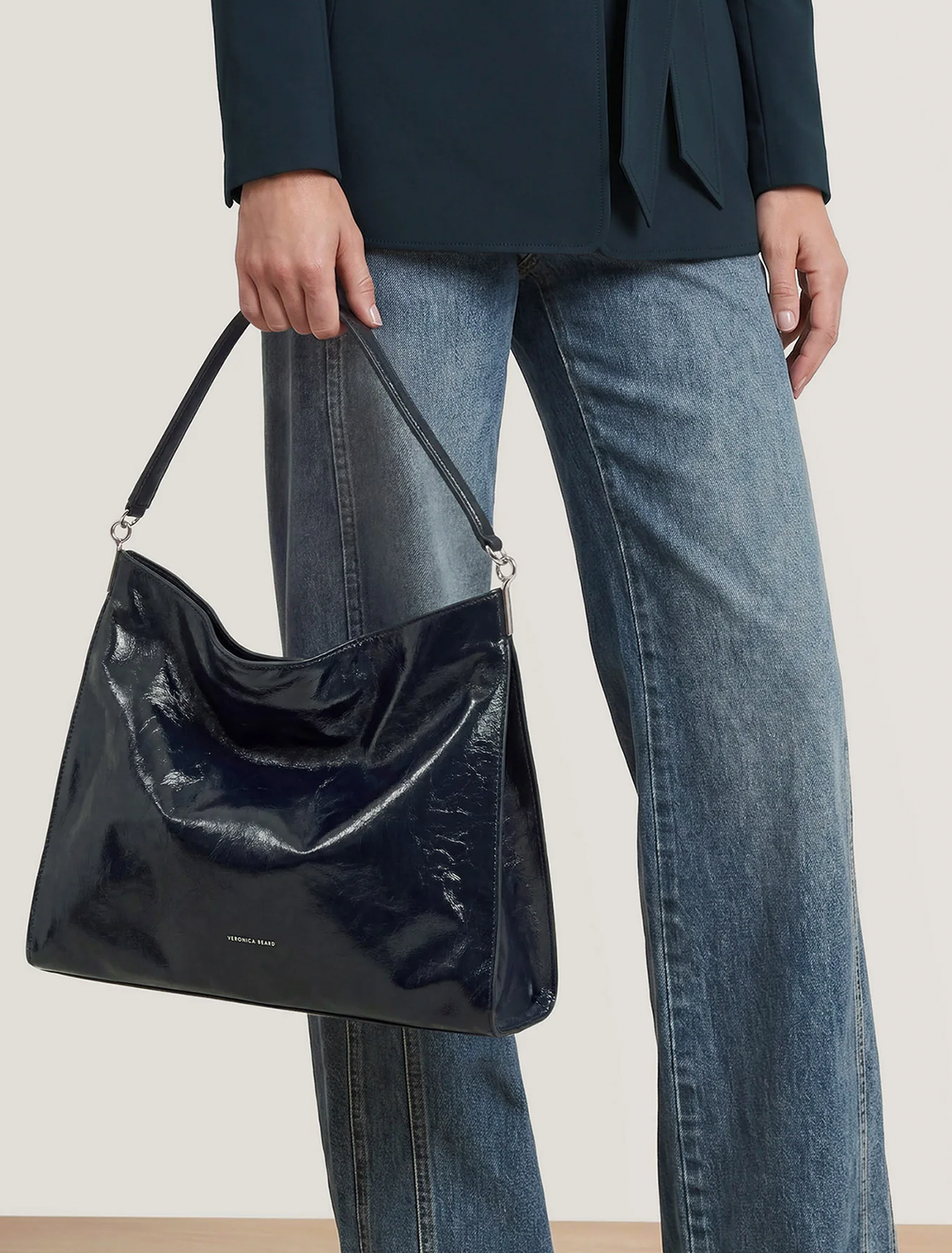 crinkle vida bag in navy