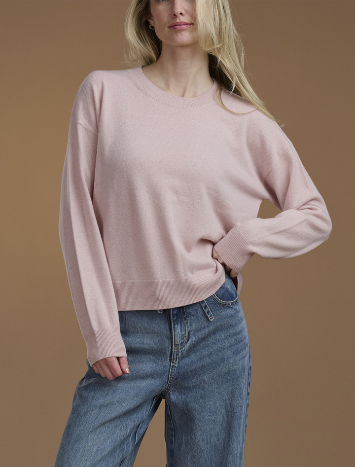 tori cashmere crewneck sweater in pink sparkle