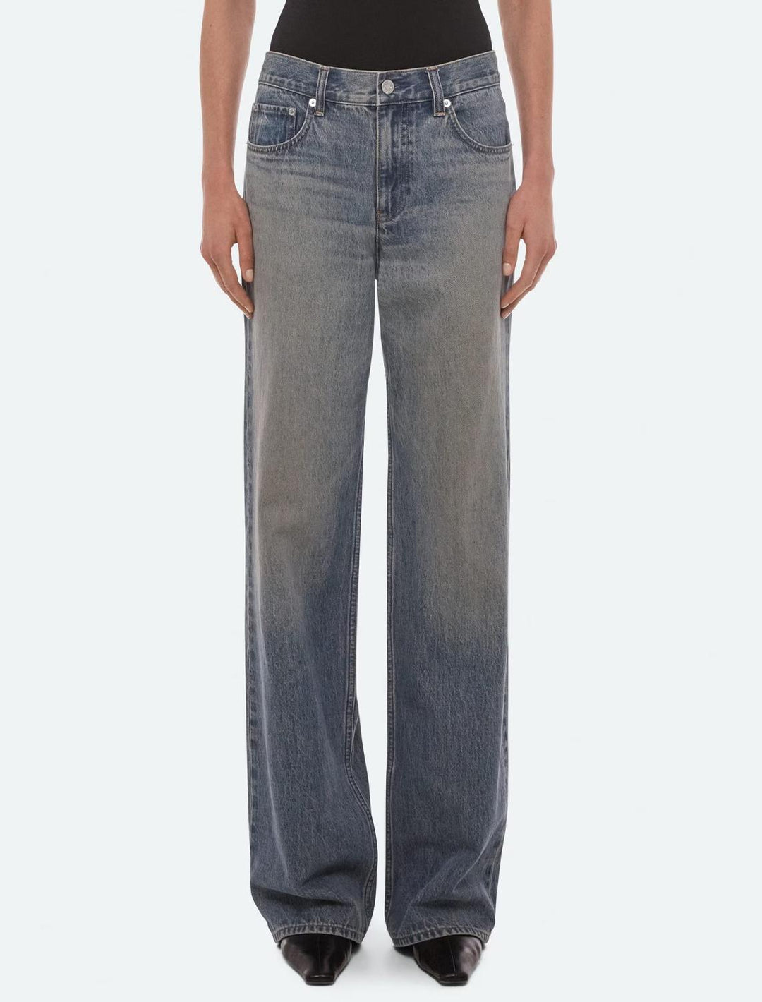wardrobe jean in medium tinted blue
