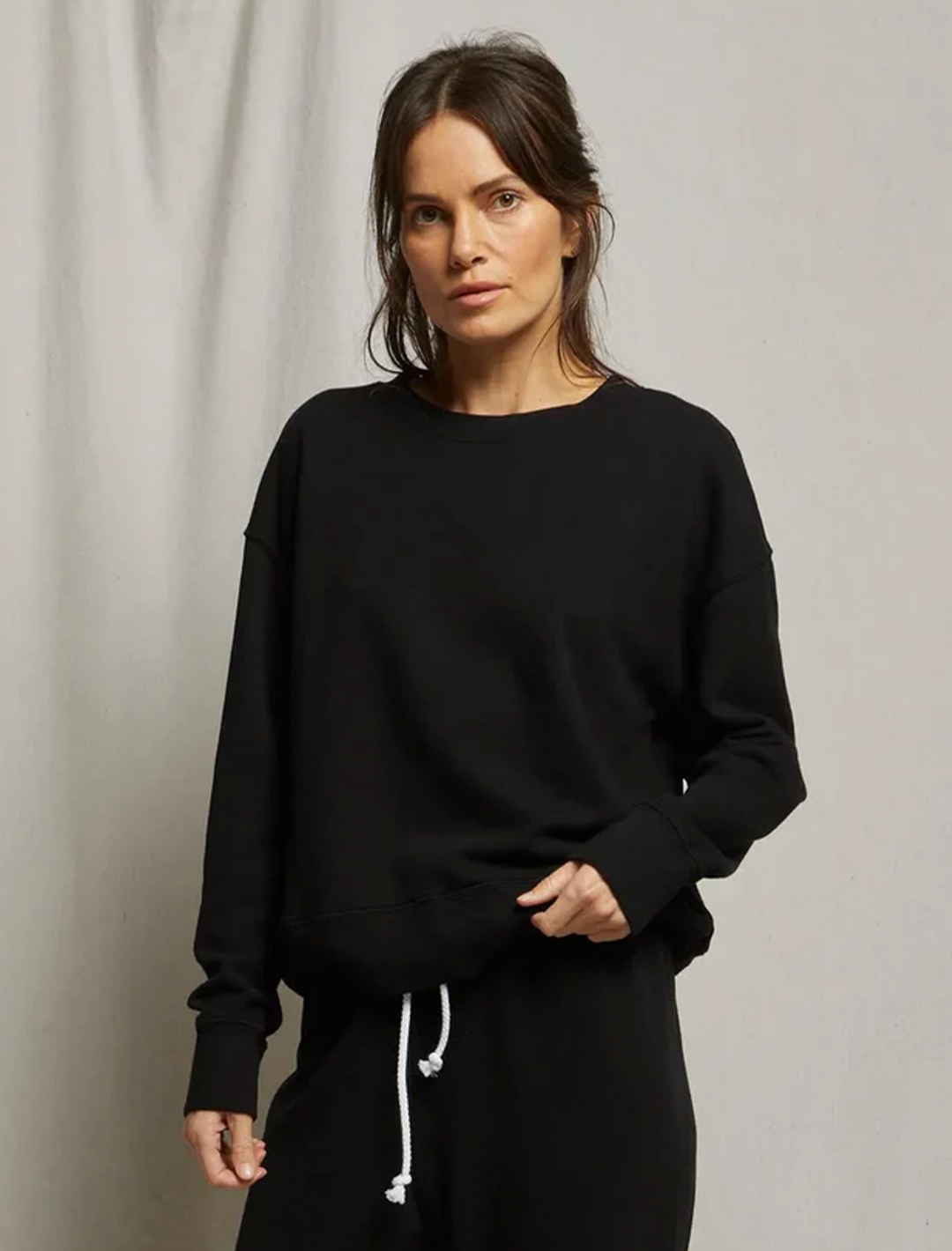 tyler sweatshirt in true black