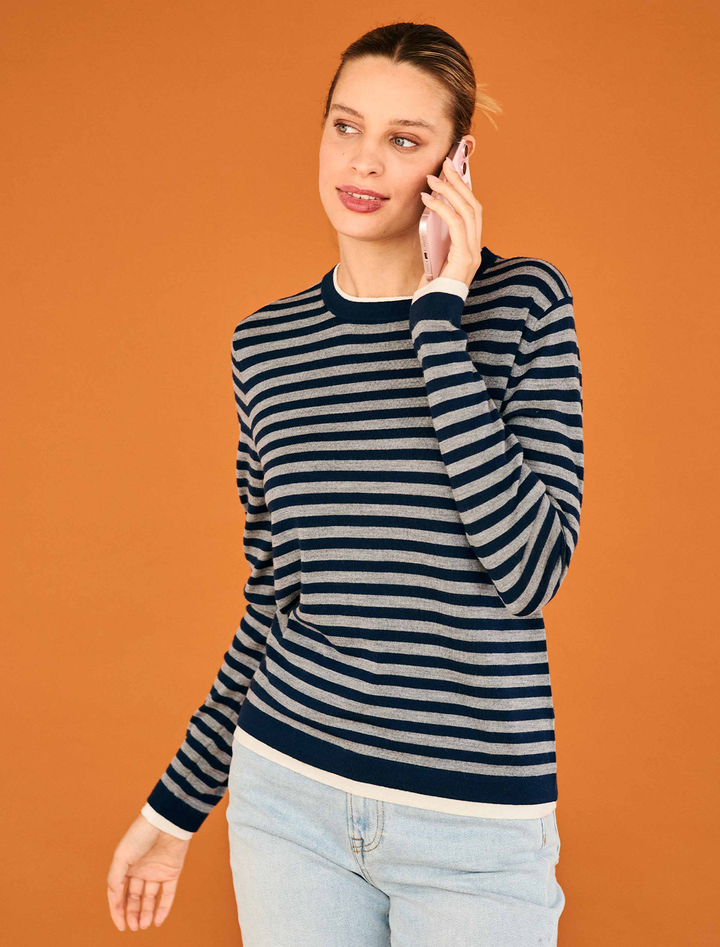 double trim crew in navy and grey stripe
