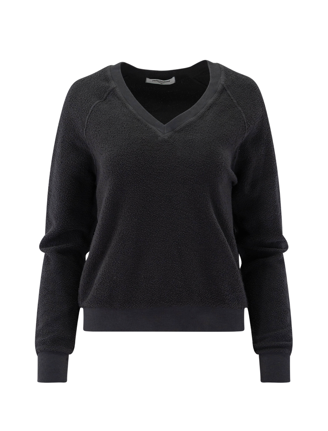 ziggy v-neck in vintage black
