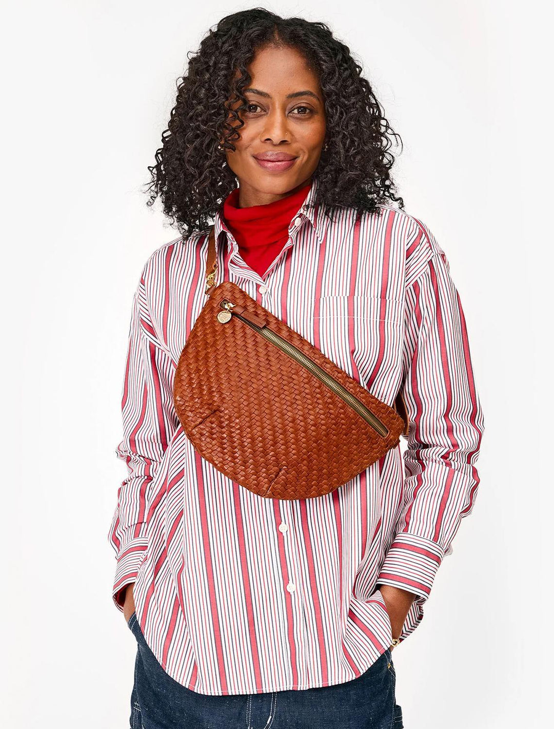 grande fanny in hazelnut woven zig zag