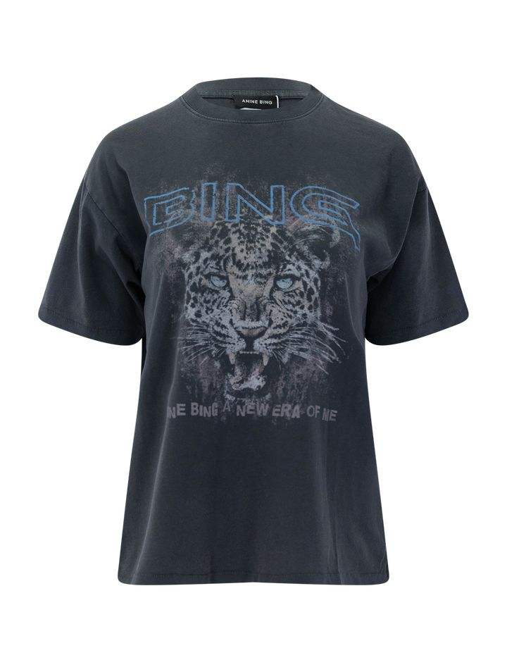 cade tee leo muse in washed black