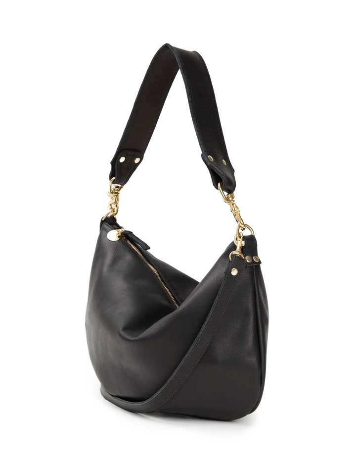 moyen messenger in black