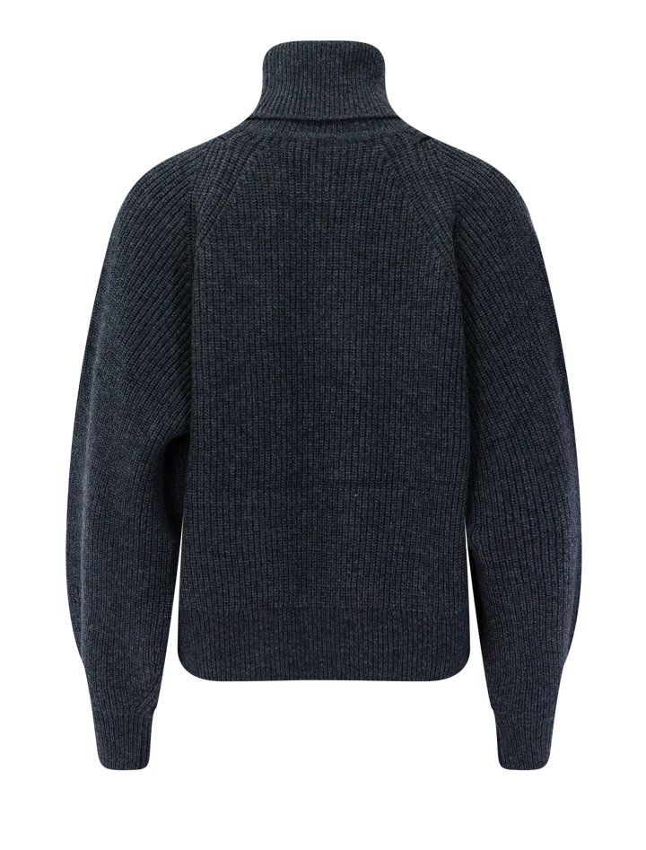 yinga sweater in carbonella